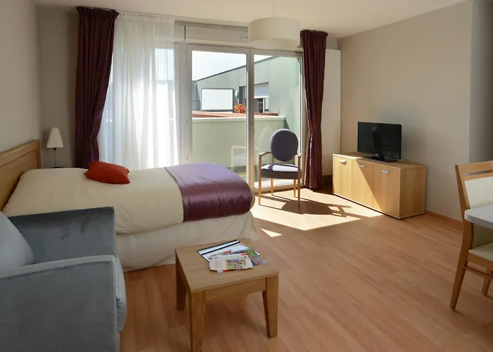 DOMITYS Le Vallon Des BoisHotel Le Mans